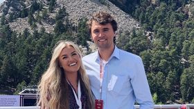 Mesajul tulburător postat de soția lui Charlie Kirk, cu câteva ore înainte să fie împușcat mortal în Utah: „Dumnezeu este refugiul și tăria noastră...”
